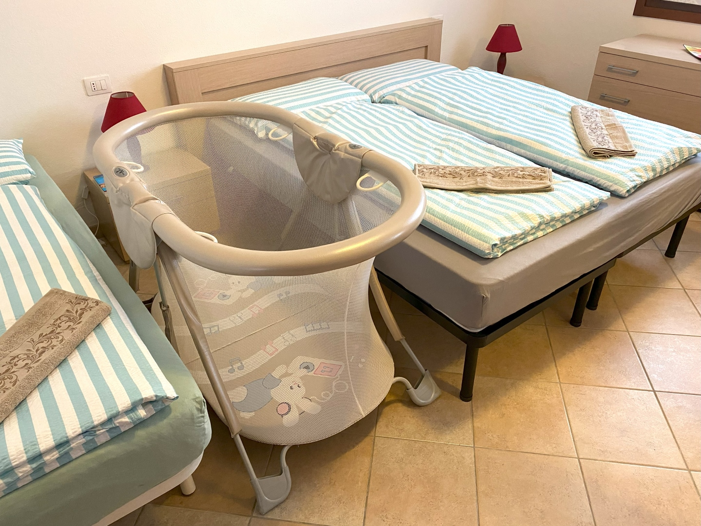 Apartmán IVORA, postýlka
